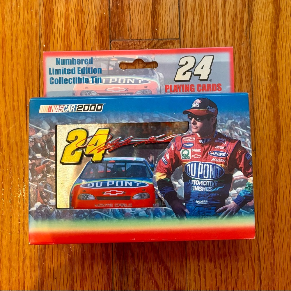 Jeff Gordon #24 NASCAR 2000 Limited Edition Collectible Tin with Playing Cards